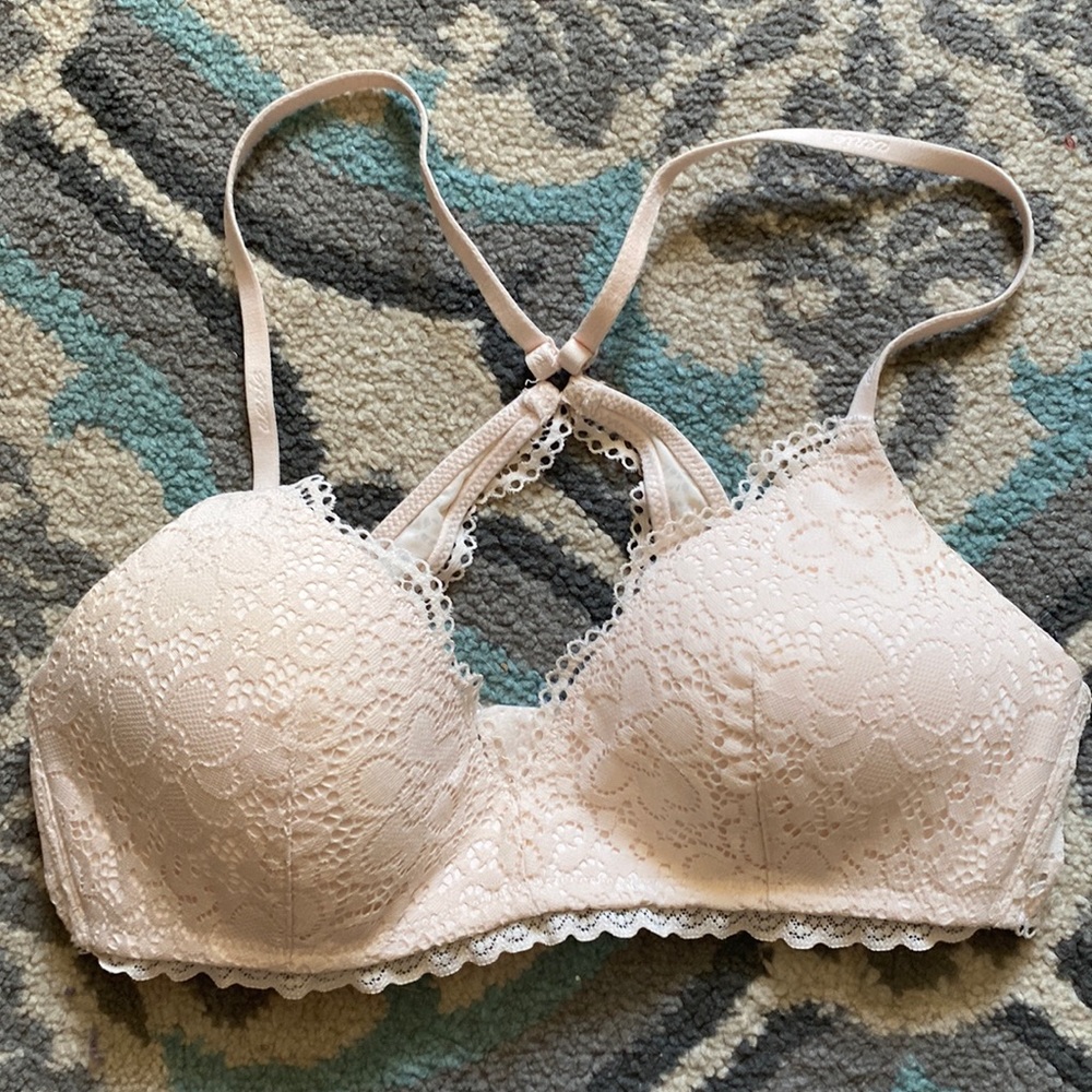 Lace Cross-Strap Wireless Bra